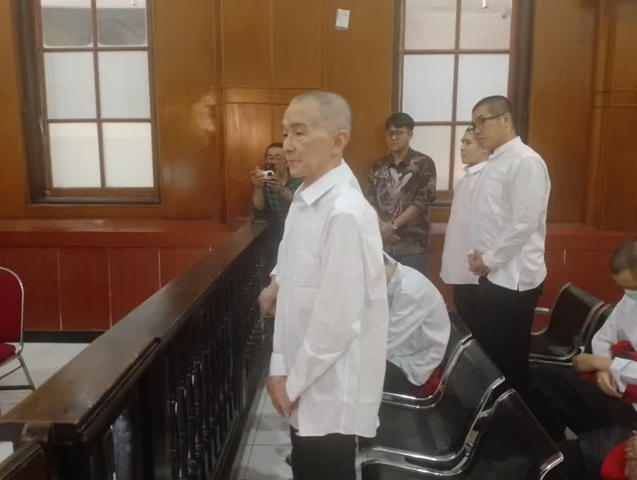 Foto: Fu Liwen terdakwa perkara dugaan sindikat scamming 41 WNA di Surabaya