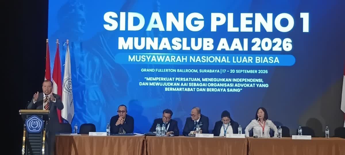 Foto: Prof. Dr. Chandra Srijaya ditetapkan sebagai Ketua Umum DPP AAI periode 2026–2031 dalam Munas AAI di Surabaya