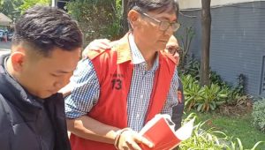 Foto: Oni Setiawan tersangka kasus dugaan pungli Dinas ESDM Jawa Timur meninggal dunia