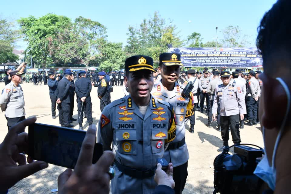 Foto: Apel Gelar Pasukan Operasi Aman Mataraman Semeru 2026 di Lapangan Loduwur Kota Madiun