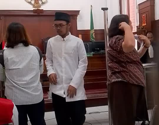 Foto: Sony Setio Bagus divonis 10 tahun 6 bulan penjara oleh PN Surabaya