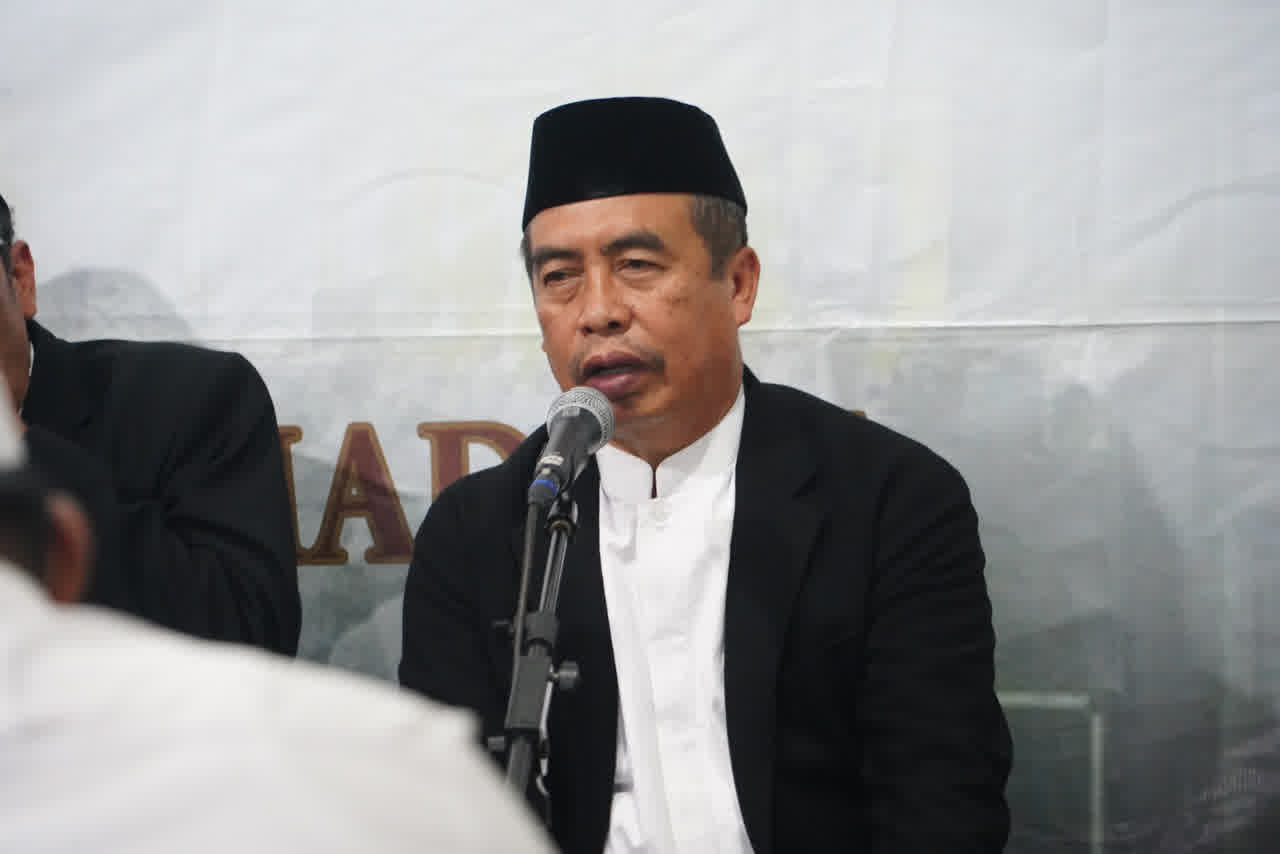 Foto: Bupati Madiun H. Hari Wuryanto menghadiri Majelis Dzikir Maulidurrasul di Masjid Ar-Ruman Desa Prambon, Dagangan.