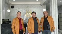 Foto: Tim kuasa hukum masyarakat mendatangi Kantor Kejati Jawa Barat mempertanyakan tindak lanjut laporan dugaan penyimpangan pengadaan meter air Perumda Tirta Pakuan Kota Bogor.