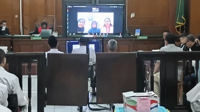 Foto: Sidang 41 WNA kasus dugaan scamming di Pengadilan Negeri Surabaya