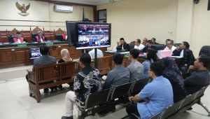 Foto: Persidangan perkara dugaan korupsi di lingkungan Dinas ESDM Jawa Timur dengan agenda pemeriksaan saksi terkait aliran uang dan perizinan pertambangan.