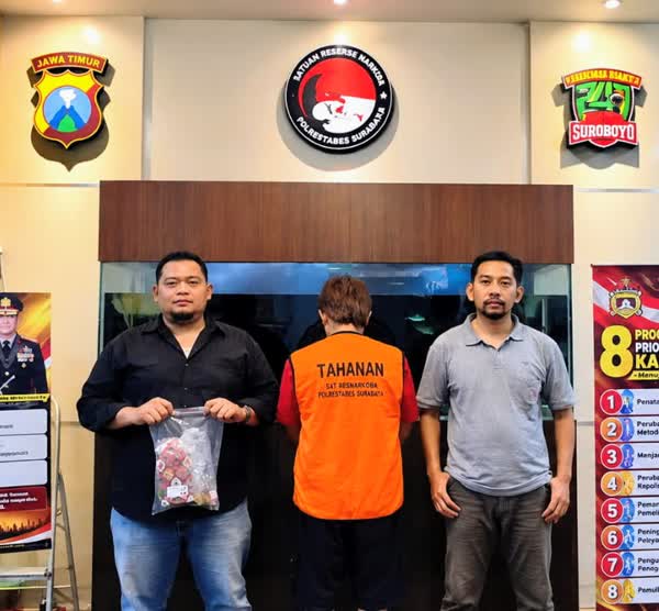 Foto: Pengungkapan kasus peredaran sabu oleh Satresnarkoba Polrestabes Surabaya di kawasan Ploso, Tambaksari