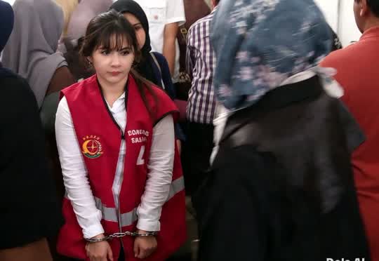 Foto: Sidang Erica Natasha Risakotta terkait kecelakaan maut di Pengadilan Negeri Surabaya